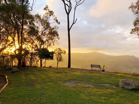 Valley View Luxury Retreat - Accommodation Fremantle 1