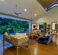 Veldree Palm Cove Rainforest ViewsPrivacyClose to the Beach and Restaurants - Accommodation Fremantle