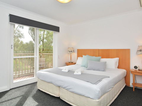 Villa 3br Tranquility Resort Condo Located Within Cypress Lakes Resort (nothing Is More Central) - Accommodation Fremantle 1