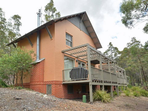 Villa Executive 2br Barbera Resort Condo Located Within Cypress Lakes Resort (nothing Is More Central) - Accommodation Fremantle 3