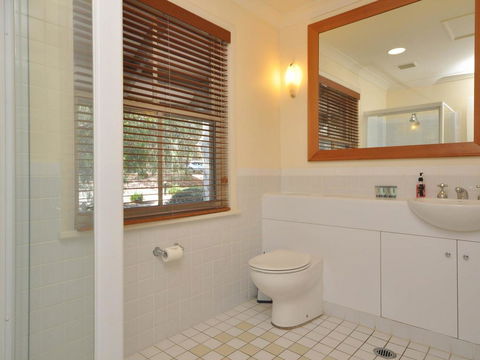 Villa Executive 2br Petit Verdot Resort Condo Located Within Cypress Lakes Resort (nothing Is More Central) - Accommodation Fremantle 2