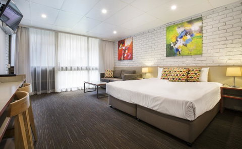 Villa Noosa Hotel - Accommodation Fremantle 1
