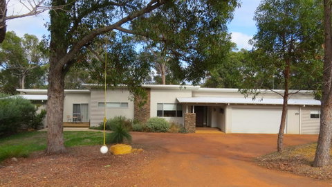 Vintners - More Space For You To Enjoy! - Accommodation Fremantle 2