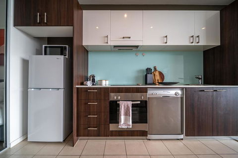 Vue Of The East End-Wifi - Netflix - Nespresso - Accommodation Fremantle 3