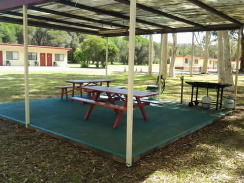 Wagon Wheel Motel & Units - Accommodation Fremantle 2