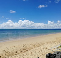 Walk to Beach Queenslander HOME in CBD Hervey Bay - Accommodation Fremantle