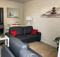 Walk to Lamberts Beach with Wi-fi and Netflix - Accommodation Fremantle