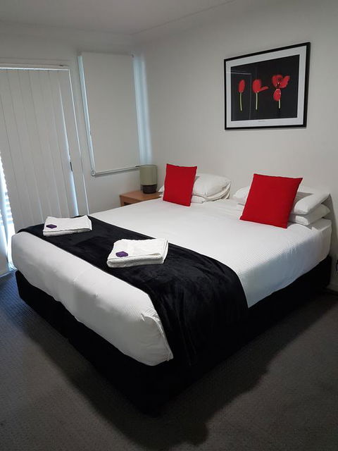 Wallsend Executive Apartments - Accommodation Fremantle 3