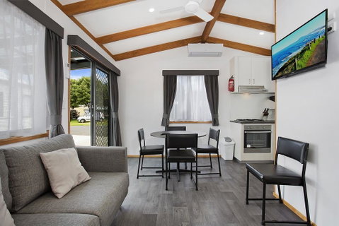 Warrnambool Holiday Village - Accommodation Fremantle 0