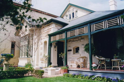Water Bay Villa Bed & Breakfast - Accommodation Fremantle 0