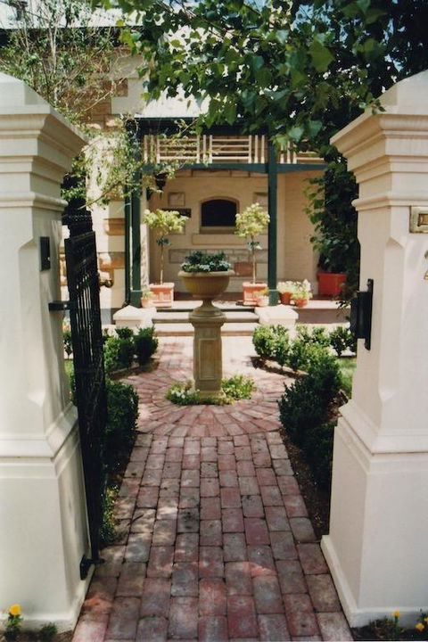 Water Bay Villa Bed & Breakfast - Accommodation Fremantle 3