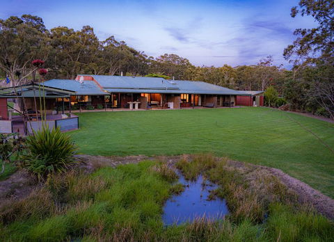 Waterfall Springs Retreat - Accommodation Fremantle 3