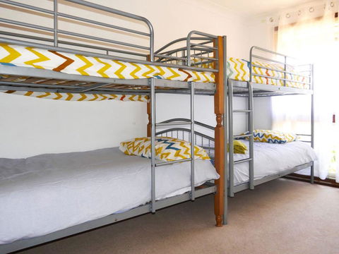 Waterfront Haven With Jetty, Mooring And WiFI - Accommodation Fremantle 2