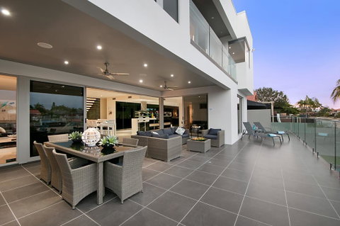 Waterfront Splendour - Accommodation Fremantle 0