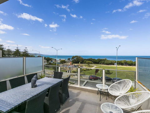 WATERFRONT THREE- In The Heart Of Lorne - Accommodation Fremantle 0