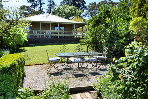 Lavender Farm - Accommodation Fremantle 0