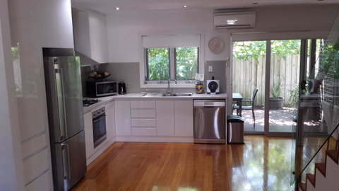 Central To Cowes - Accommodation Fremantle 4