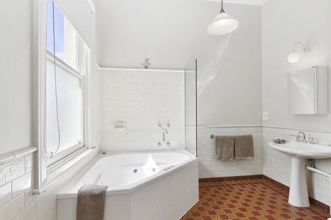 The Riversleigh - Accommodation Fremantle 19