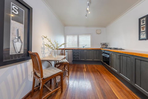 Chestnut Daylesford - Accommodation Fremantle 2