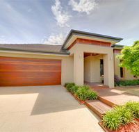 Newington Lakehouse - Accommodation Fremantle