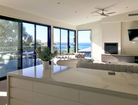 Lorne Sea View Terrace House - Accommodation Fremantle 3