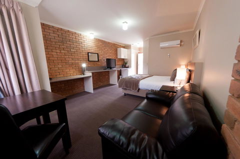 National Hotel Complex Bendigo - Accommodation Fremantle 0