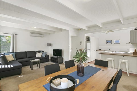 Mysa Anglesea Sleeps 7 WiFi SmartTV Cafes Shops - Accommodation Fremantle 4