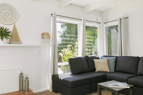 Mysa Anglesea Sleeps 7 WiFi SmartTV Cafes Shops - Accommodation Fremantle 0