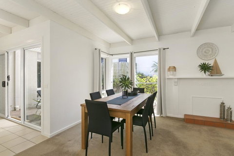 Mysa Anglesea Sleeps 7 WiFi SmartTV Cafes Shops - Accommodation Fremantle 9
