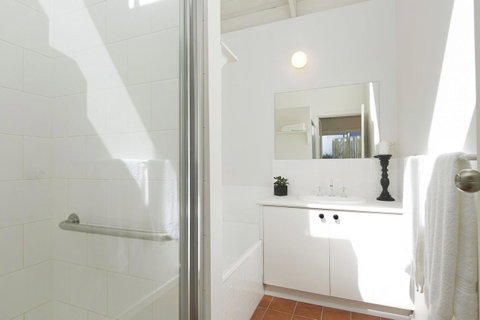 Mysa Anglesea Sleeps 7 WiFi SmartTV Cafes Shops - Accommodation Fremantle 11