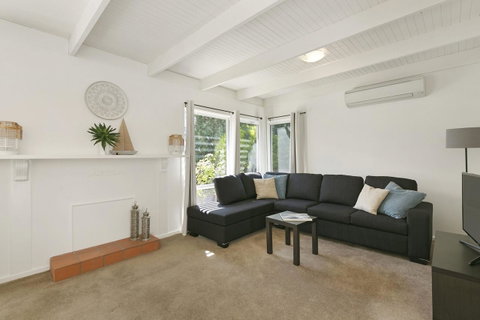 Mysa Anglesea Sleeps 7 WiFi SmartTV Cafes Shops - Accommodation Fremantle 2