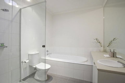 Torquay Golf Retreats - Pool, Beach, Tennis, Golf - Accommodation Fremantle 5