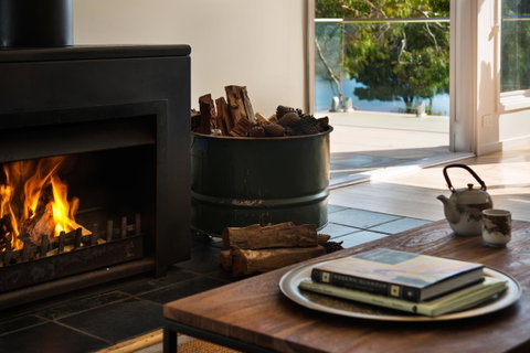 Lake Como Villa - Accommodation Fremantle 8
