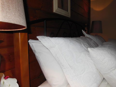 Airleigh-Rose Cottage - Accommodation Fremantle 32
