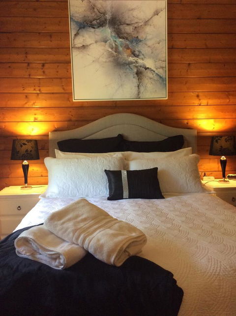 Airleigh-Rose Cottage - Accommodation Fremantle 6