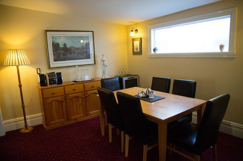 Airleigh-Rose Cottage - Accommodation Fremantle 12