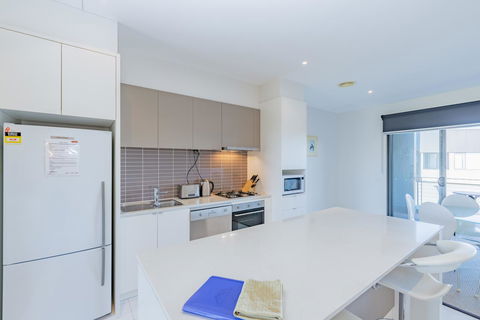 Stylish 3 Bedroom Townhouse - Free Parking - Accommodation Fremantle 11