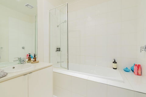Stylish 3 Bedroom Townhouse - Free Parking - Accommodation Fremantle 23