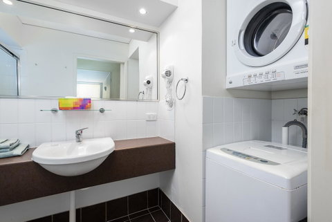 Coloured Sands - Rainbow Beach Resort - 5 Mins To Beach - Accommodation Fremantle 10