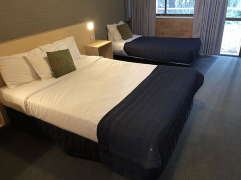 Bribie Island Hotel - Accommodation Fremantle 1
