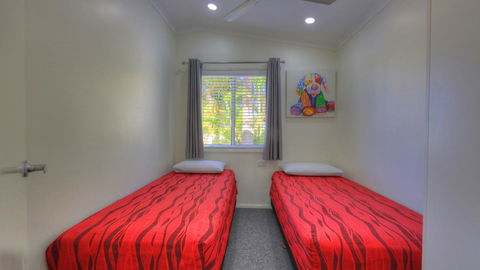 Alex Beach Cabins And Tourist Park - Accommodation Fremantle 31