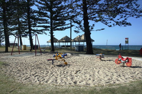 Alex Beach Cabins And Tourist Park - Accommodation Fremantle 43