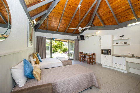 Island Leisure Resort - Accommodation Fremantle 15