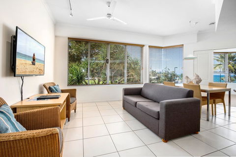 Rolling Surf Resort - Accommodation Fremantle 31