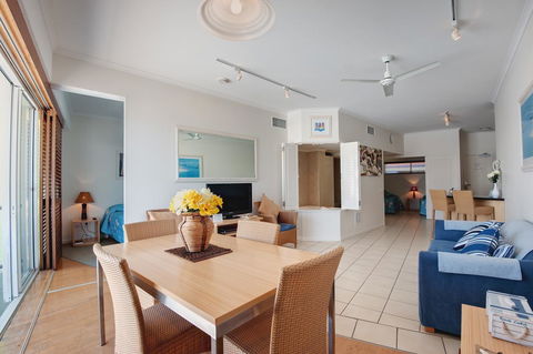 Rolling Surf Resort - Accommodation Fremantle 20