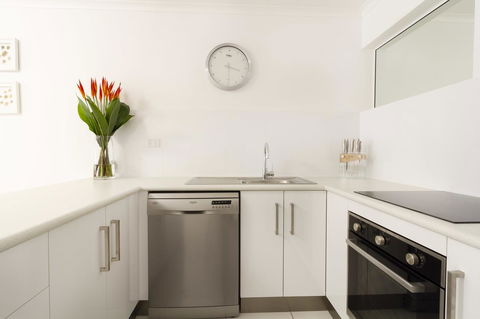The White House Port Douglas - Accommodation Fremantle 10