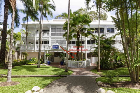 The White House Port Douglas - Accommodation Fremantle 1
