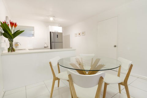 The White House Port Douglas - Accommodation Fremantle 13