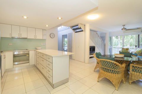 The White House Port Douglas - Accommodation Fremantle 23