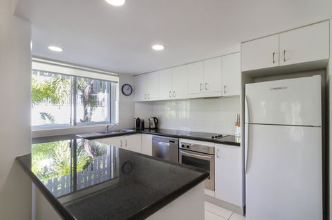 The White House Port Douglas - Accommodation Fremantle 38